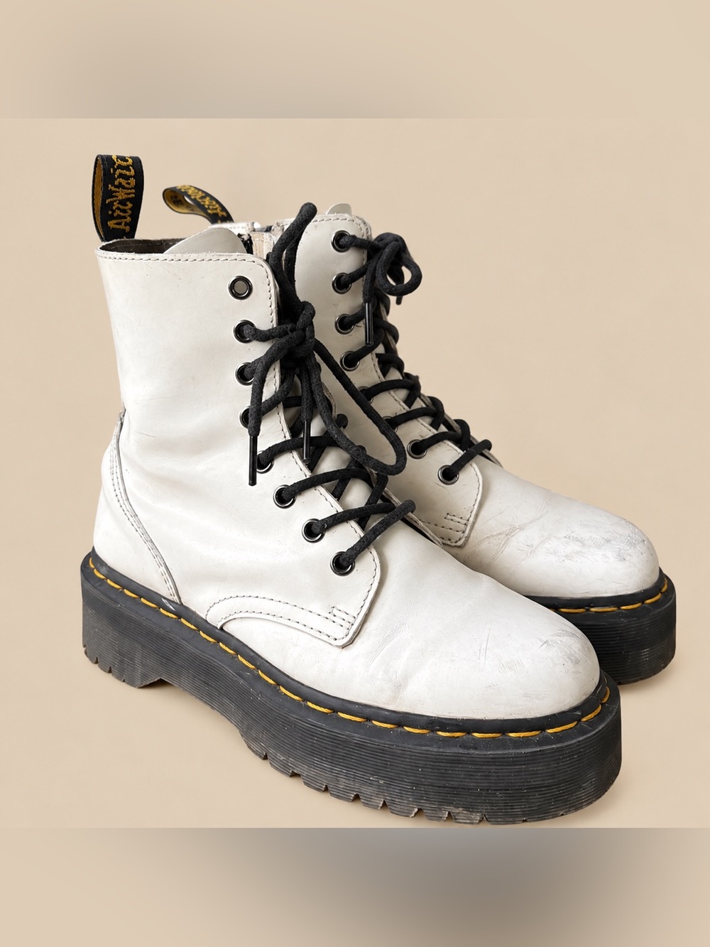 Doc Martens Jadon Distressed Platform Boot 6.5 37